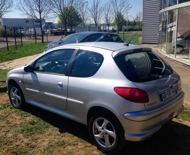 Citadine Peugeot 206 2.0 HDI 90cv Quiksilver Prix nous