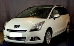 Peugeot 5008 2.0 HDI 150 CV ALLURE 7 PL 9480e sous le neuf